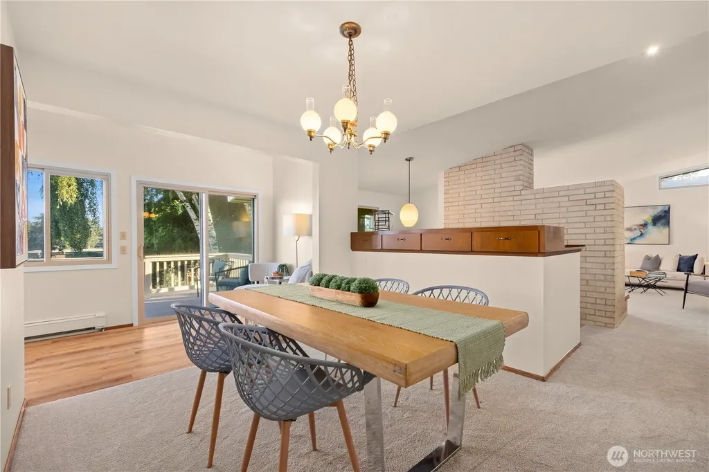 3702 S 194th Street Seatac WA 98188