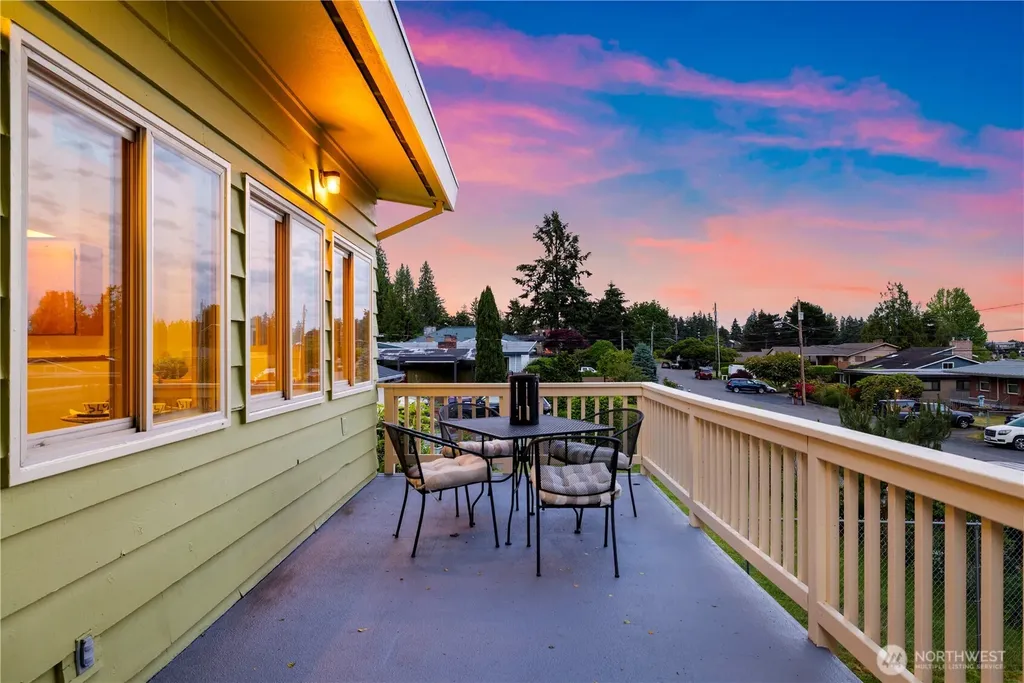 3702 S 194th Street Seatac WA 98188