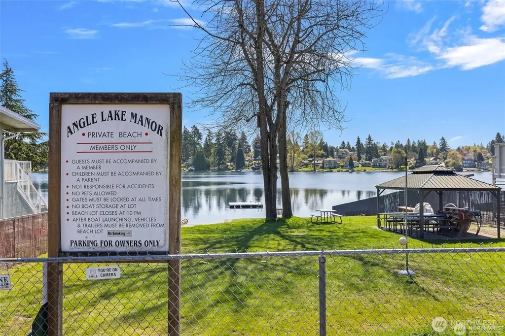 3702 S 194th Street Seatac WA 98188