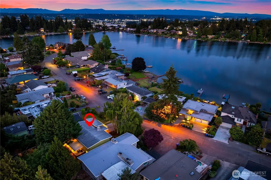 3702 S 194th Street Seatac WA 98188