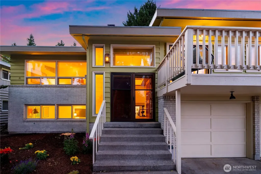 3702 S 194th Street Seatac WA 98188