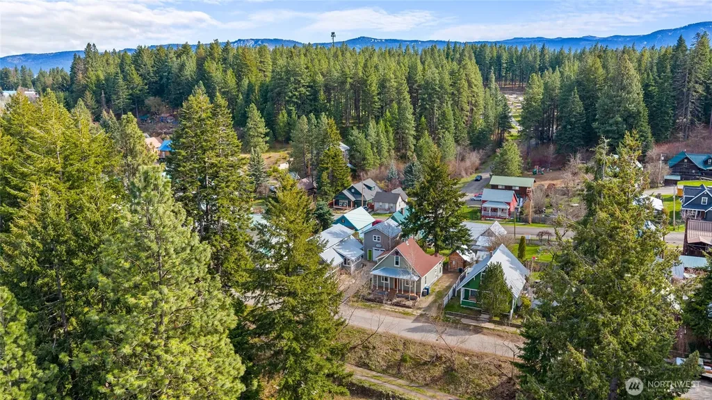 132 4th Street Roslyn WA 98941