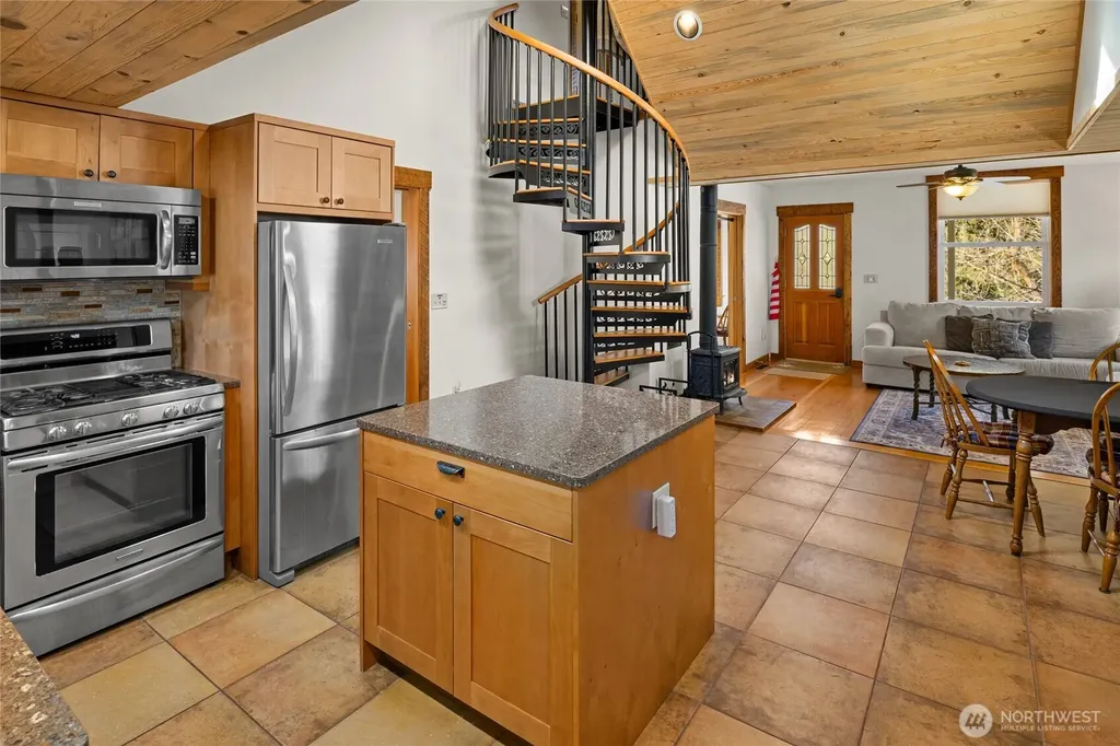 132 4th Street Roslyn WA 98941