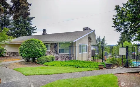 12423 NE 131st Court Kirkland WA 98034