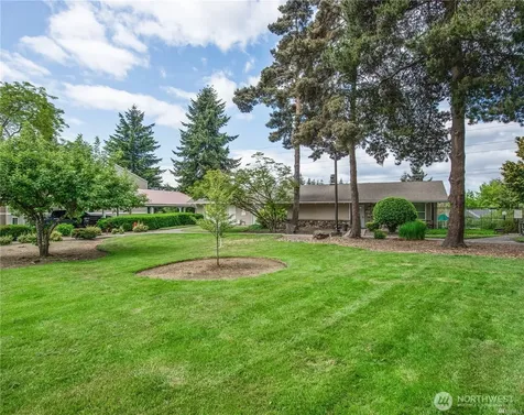 12423 NE 131st Court Kirkland WA 98034