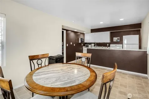 12423 NE 131st Court Kirkland WA 98034