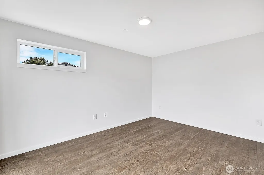 3216 15th Avenue W Seattle WA 98119
