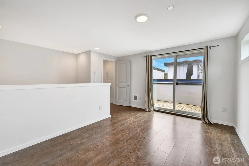 3216 15th Avenue W Seattle WA 98119