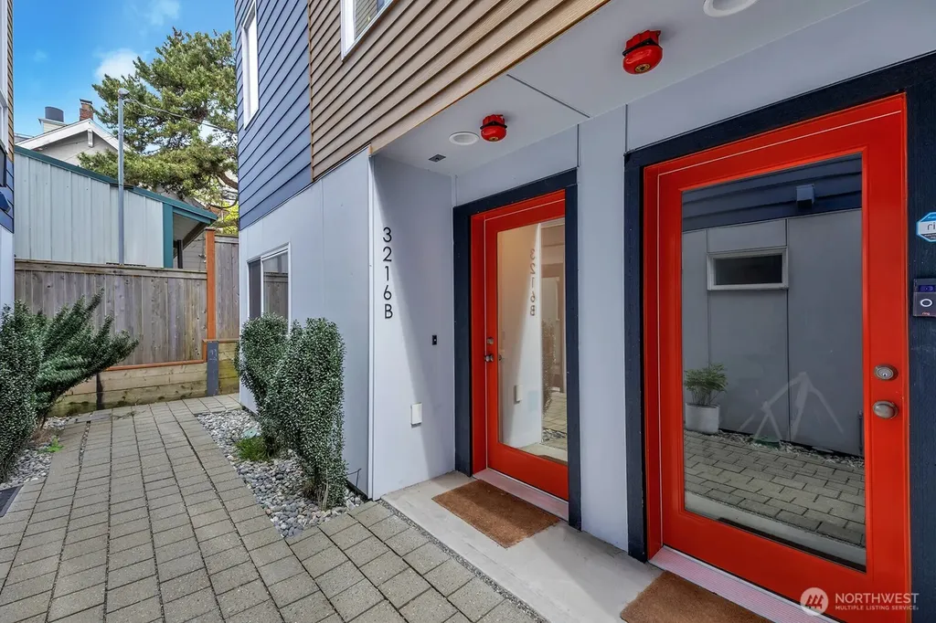 3216 15th Avenue W Seattle WA 98119