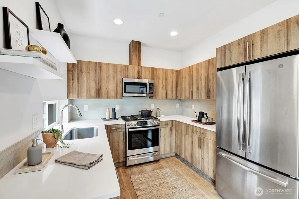 3216 15th Avenue W Seattle WA 98119
