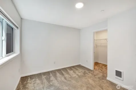 3216 15th Avenue W Seattle WA 98119