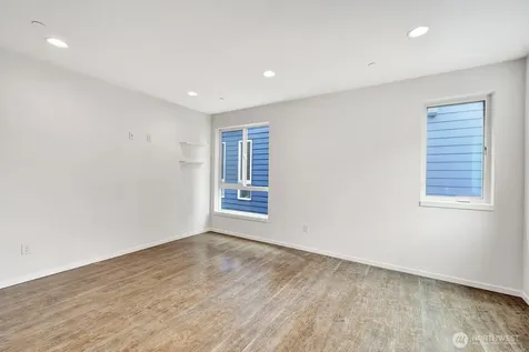 3216 15th Avenue W Seattle WA 98119