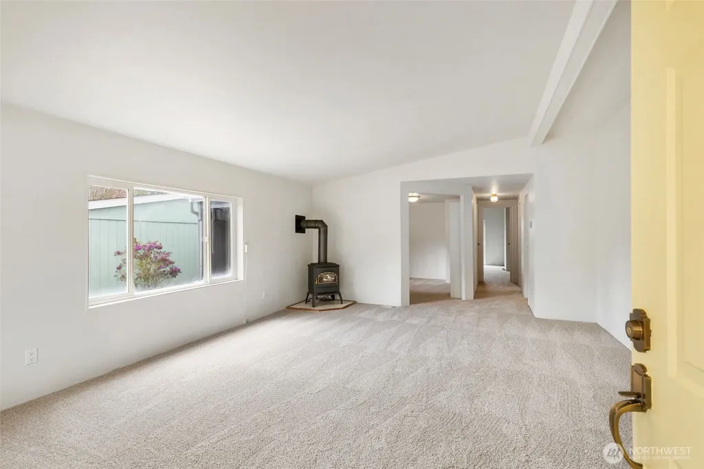 1754 NE Mesford Road Poulsbo WA 98370