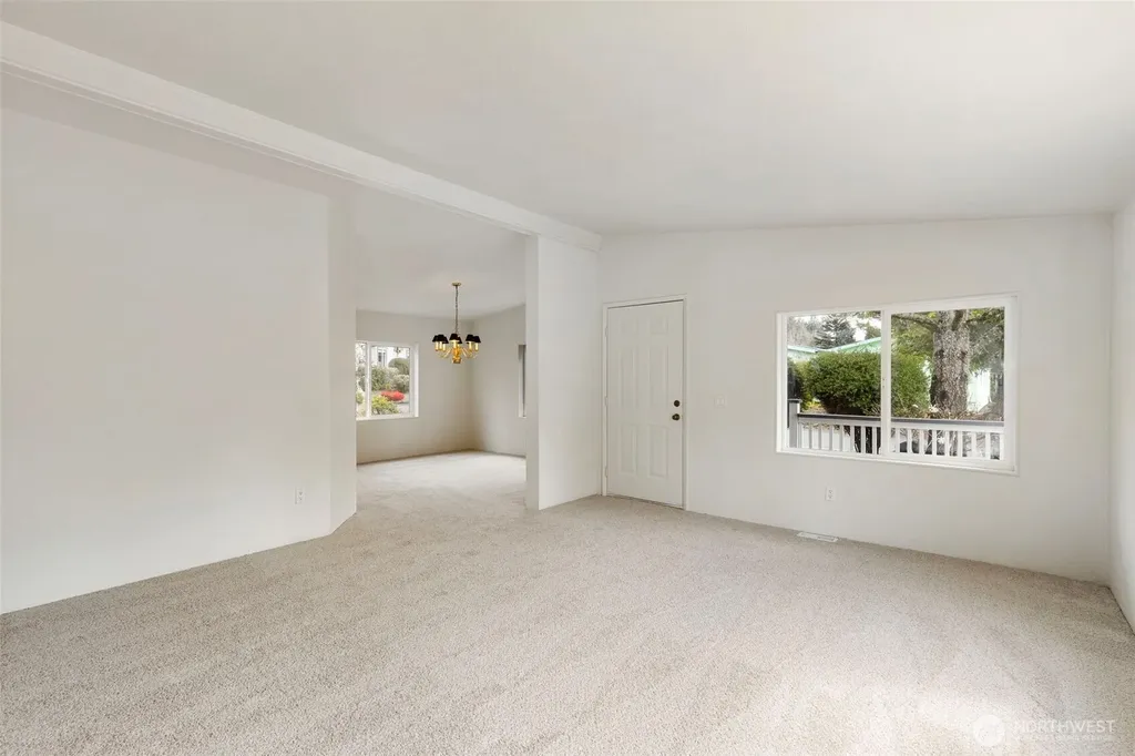 1754 NE Mesford Road Poulsbo WA 98370