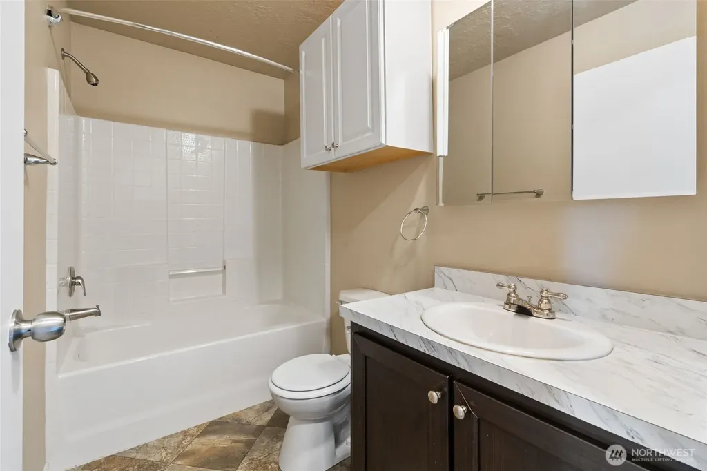 1441 State Route 6 Chehalis WA 98532