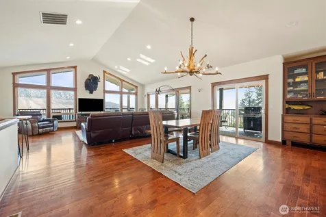 25725 Lincoln Hill Pl E Creston WA 99147