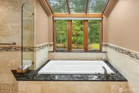 9607 208th Avenue NE Redmond WA 98053
