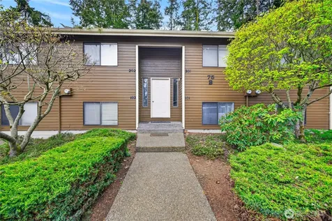 75 NW Columbia Oak Harbor WA 98277