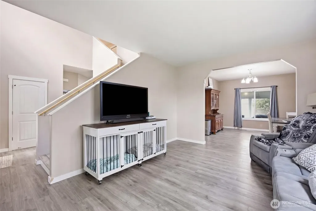 802 Willow Avenue NE Quincy WA 98848
