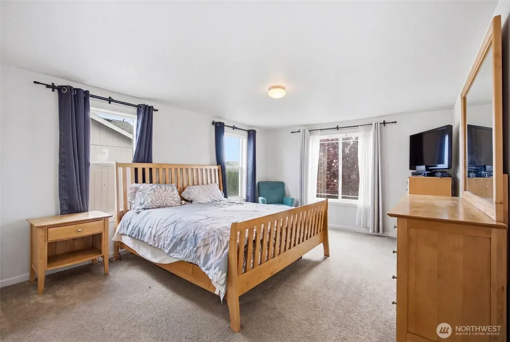 802 Willow Avenue NE Quincy WA 98848