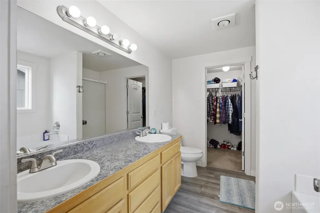 802 Willow Avenue NE Quincy WA 98848