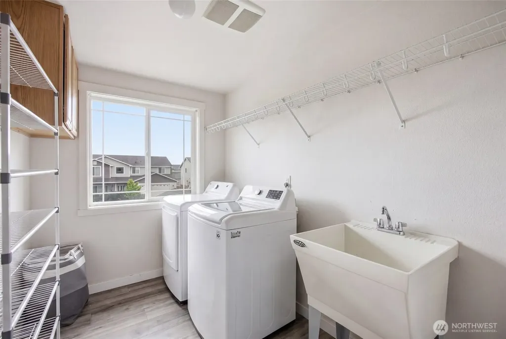 802 Willow Avenue NE Quincy WA 98848