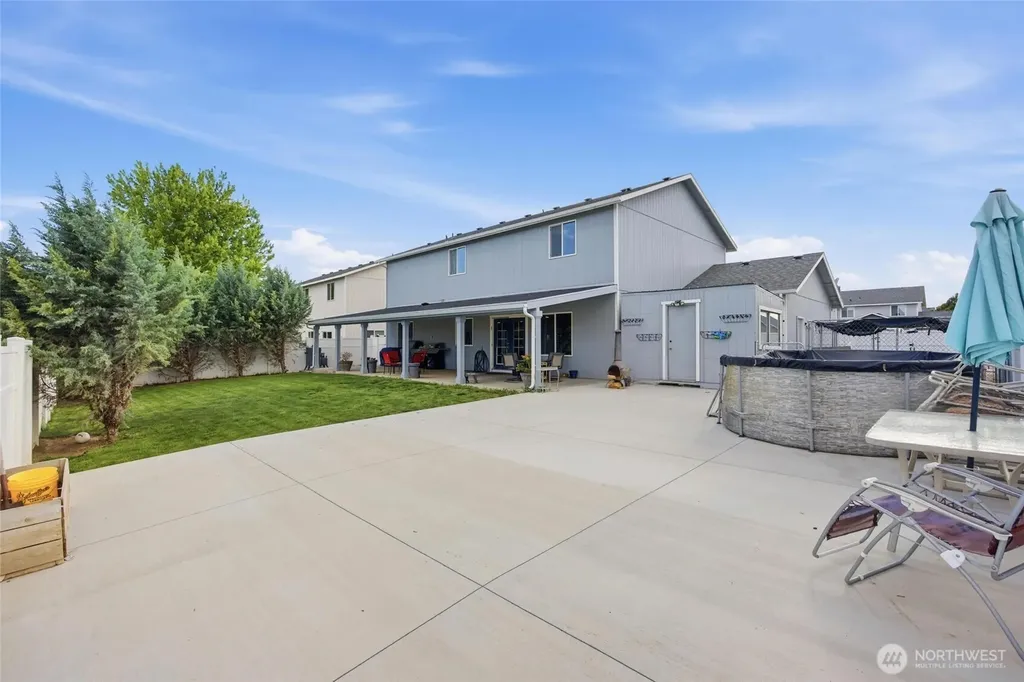 802 Willow Avenue NE Quincy WA 98848
