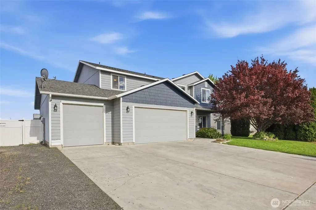 802 Willow Avenue NE Quincy WA 98848