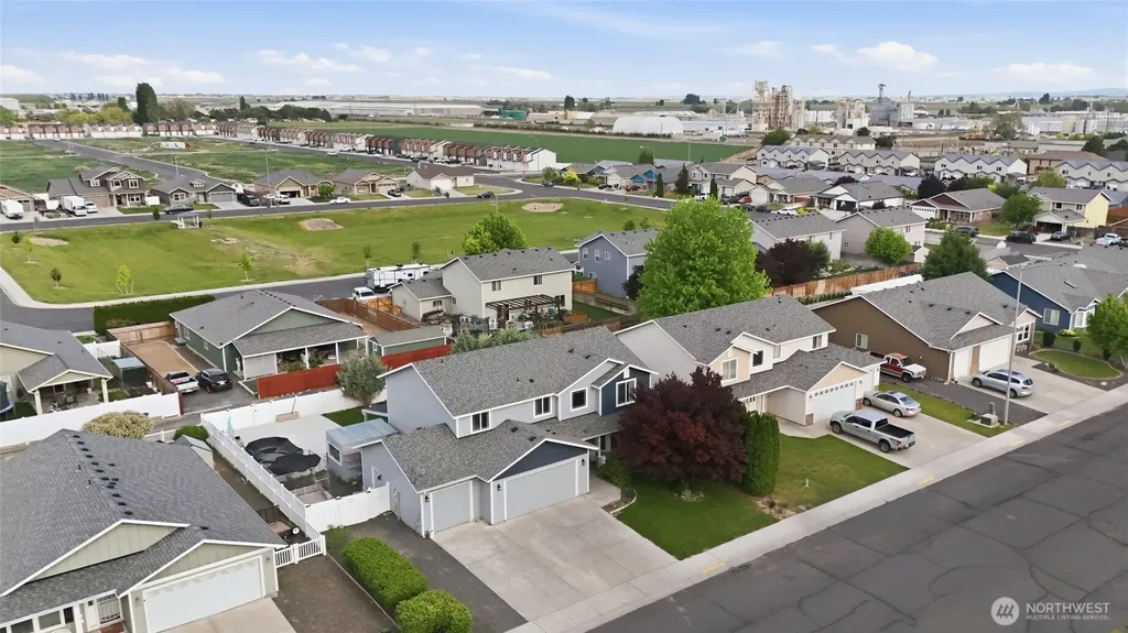 802 Willow Avenue NE Quincy WA 98848