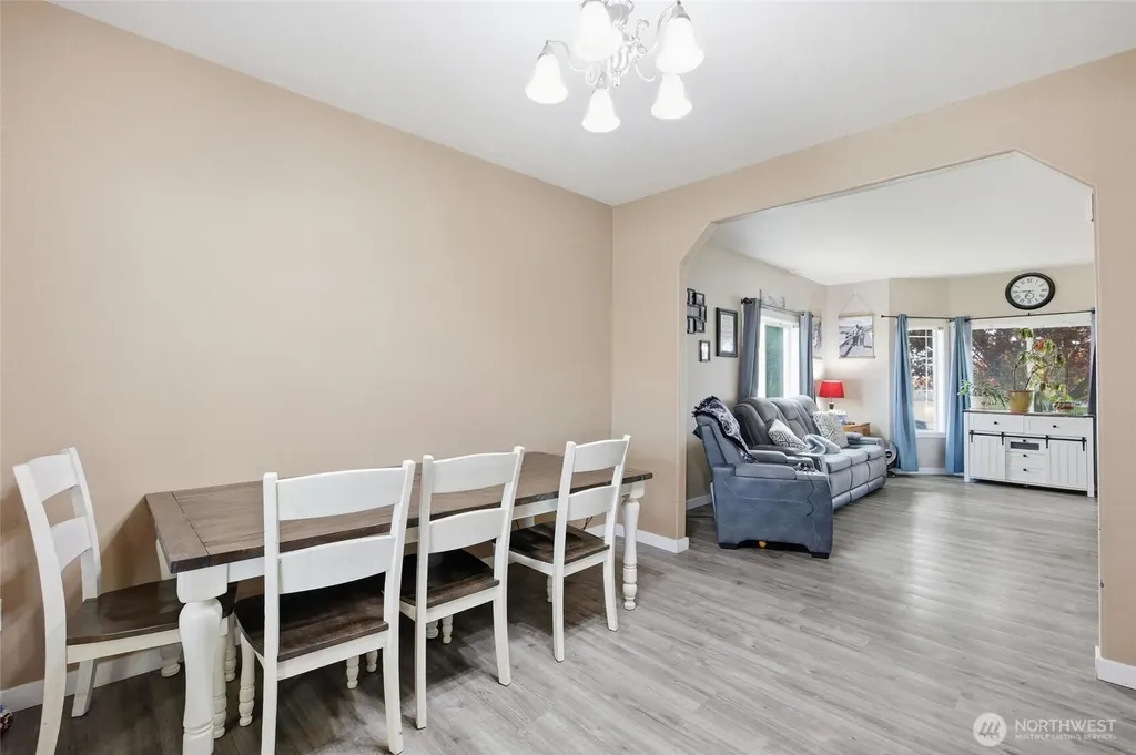 802 Willow Avenue NE Quincy WA 98848