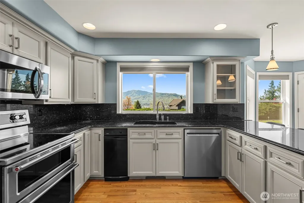 2205 N Devon Avenue East Wenatchee WA 98802