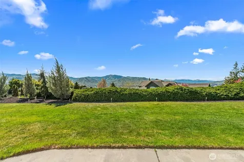 2205 N Devon Avenue East Wenatchee WA 98802