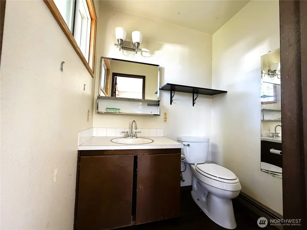104 W First Street Waterville WA 98858