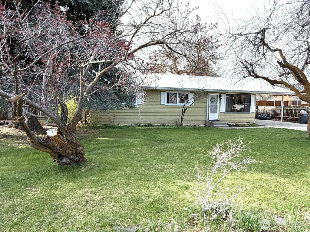 104 W First Street Waterville WA 98858