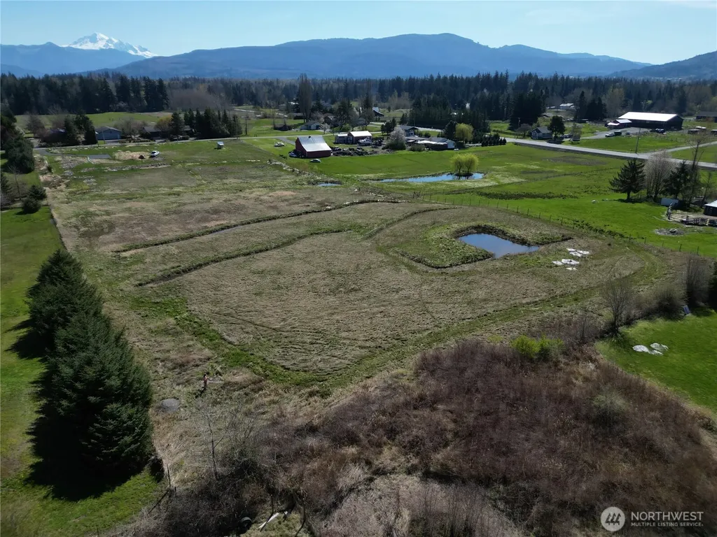5351 Dinkel Road Bellingham WA 98226