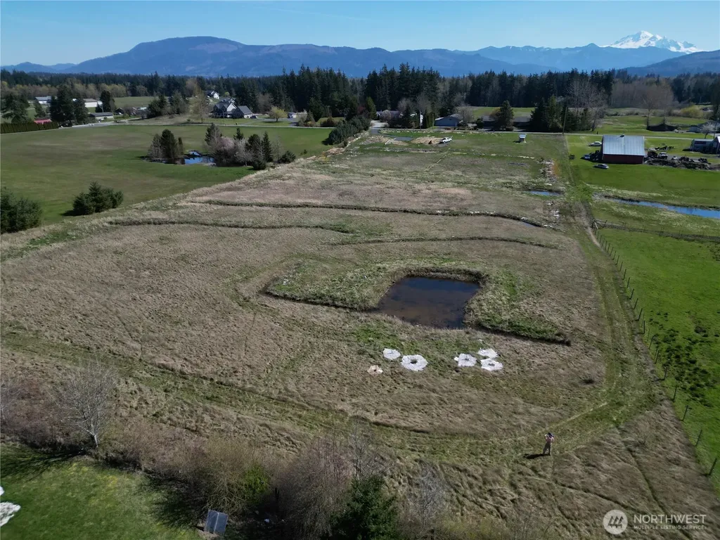 5351 Dinkel Road Bellingham WA 98226