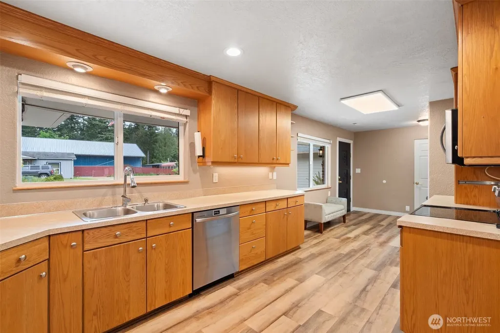507 Williams Finney Road Kelso WA 98626