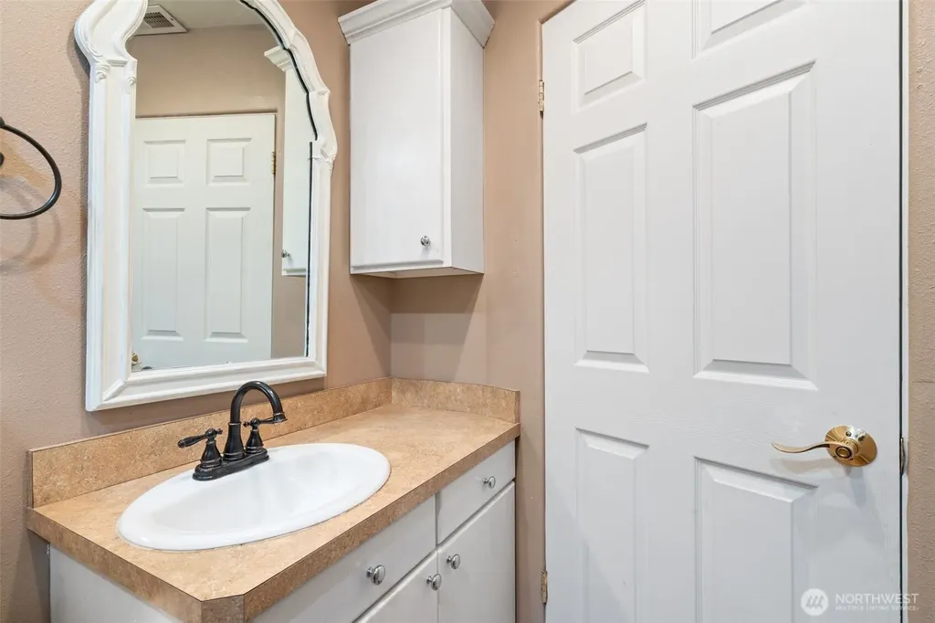 507 Williams Finney Road Kelso WA 98626