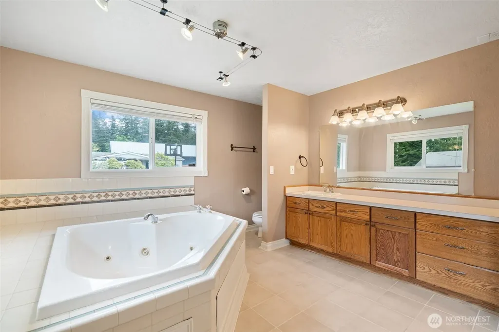 507 Williams Finney Road Kelso WA 98626