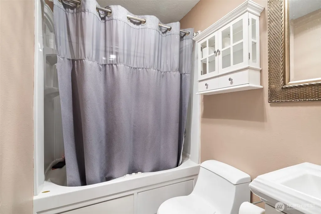 507 Williams Finney Road Kelso WA 98626