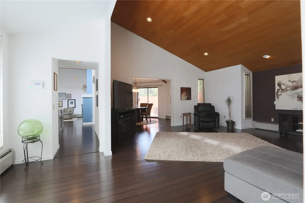5911 150th Place SW Edmonds WA 98026