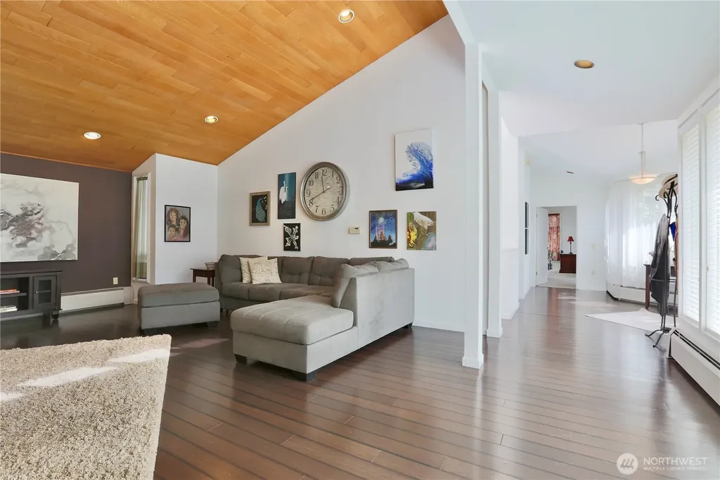 5911 150th Place SW Edmonds WA 98026
