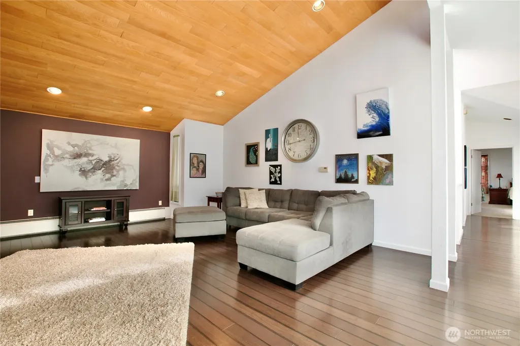 5911 150th Place SW Edmonds WA 98026