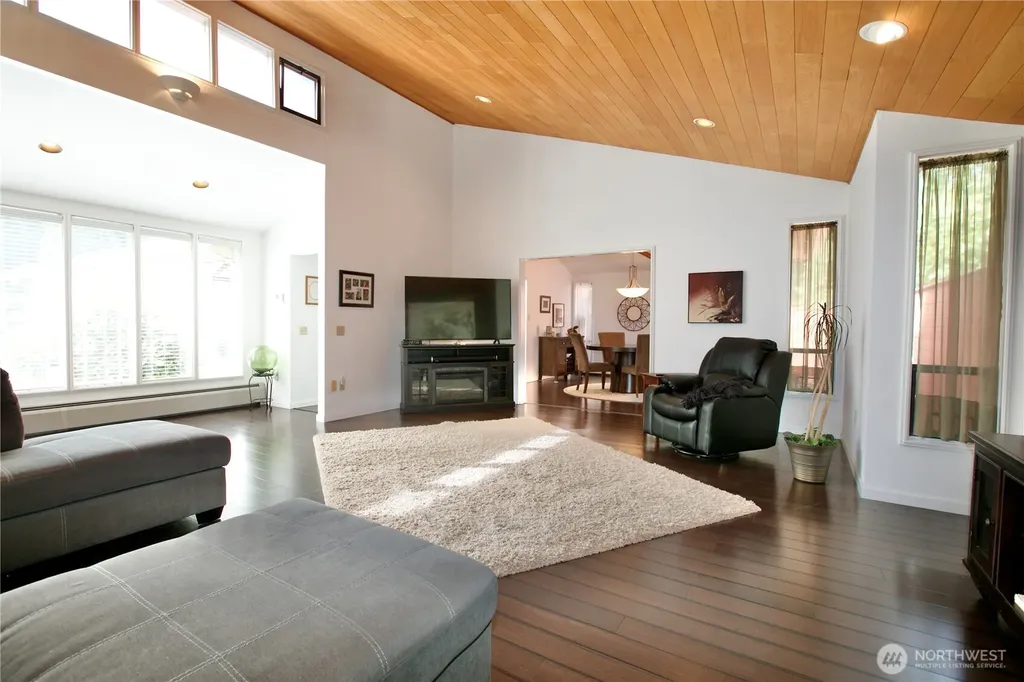 5911 150th Place SW Edmonds WA 98026