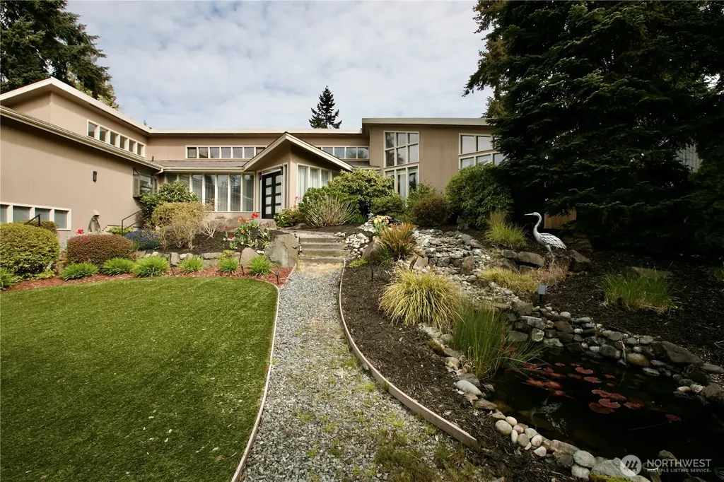 5911 150th Place SW Edmonds WA 98026
