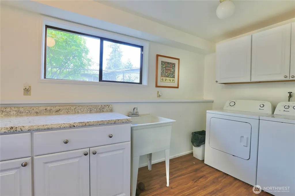 5911 150th Place SW Edmonds WA 98026