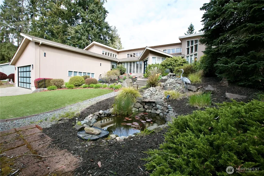 5911 150th Place SW Edmonds WA 98026