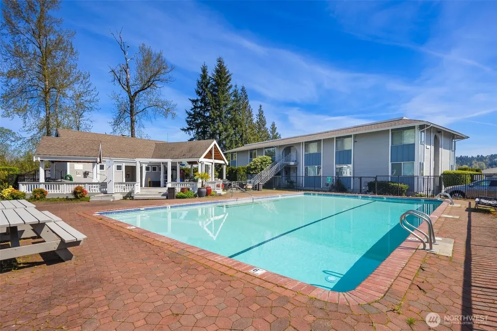17302 NE 45th Street Redmond WA 98052