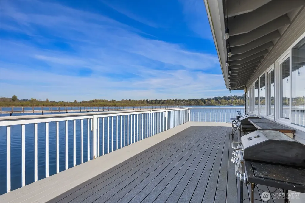 17302 NE 45th Street Redmond WA 98052
