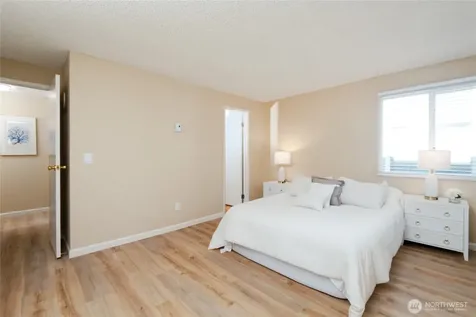 17302 NE 45th Street Redmond WA 98052